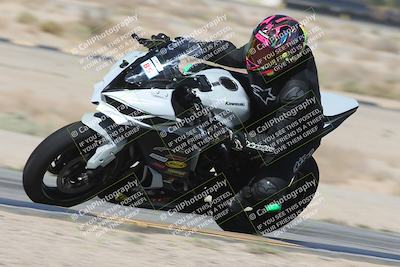 media/Oct-02-2025-Racers Edge (Thu) [[2c91cb6ab3]]/3-B Group/Session 1-Turn 9 Inside (1020am)/